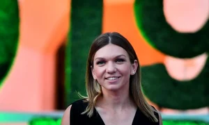 Simona Halep a atras toate privirile cu decolteul ei voluptuos la Balul Campionilor jpeg