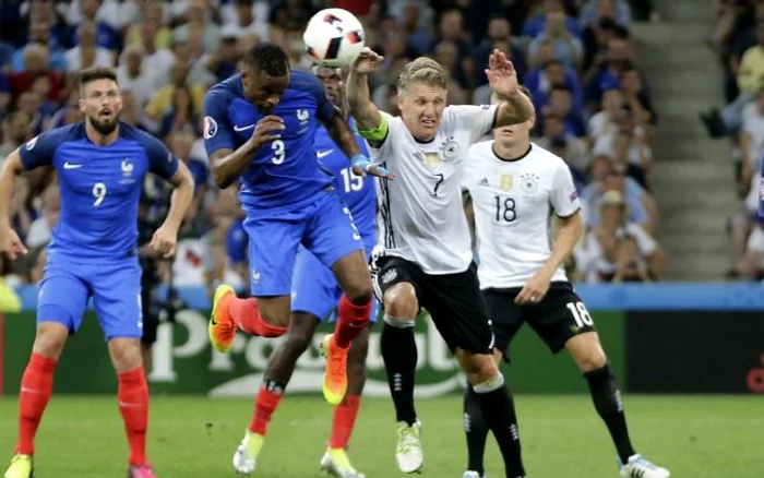 
    Schweinsteiger a greşit în careu  