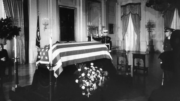 Fotografii nepublicate de la funeraliile preşedintelui John F  Kennedy jpeg