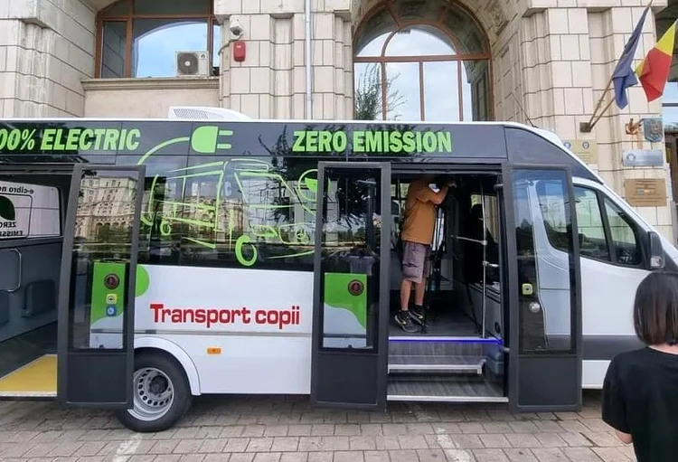 AFM lansează programul microbuze electrice, Foto: Ministerul Mediului