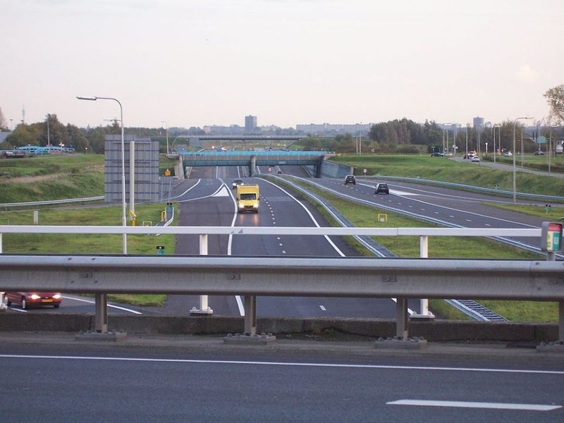 Amenda primită de o româncă pentru depășirea vitezei pe o autostradă din Olanda. Cum a fost obligată să plătească