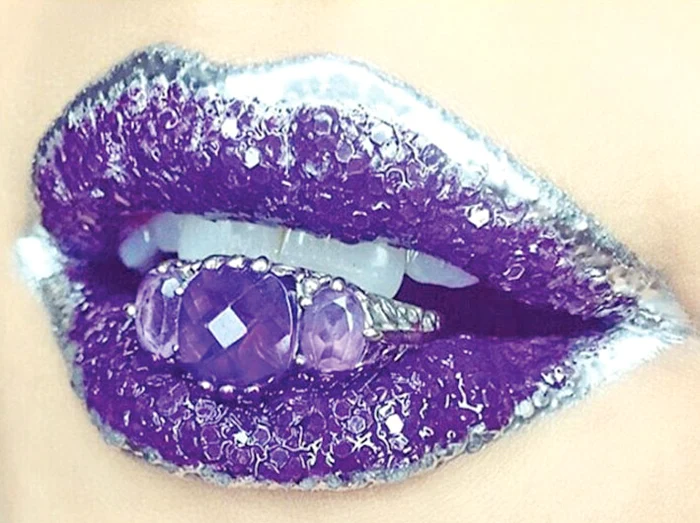 Decoraţiunile cu cristale costă până la 200 de dolari