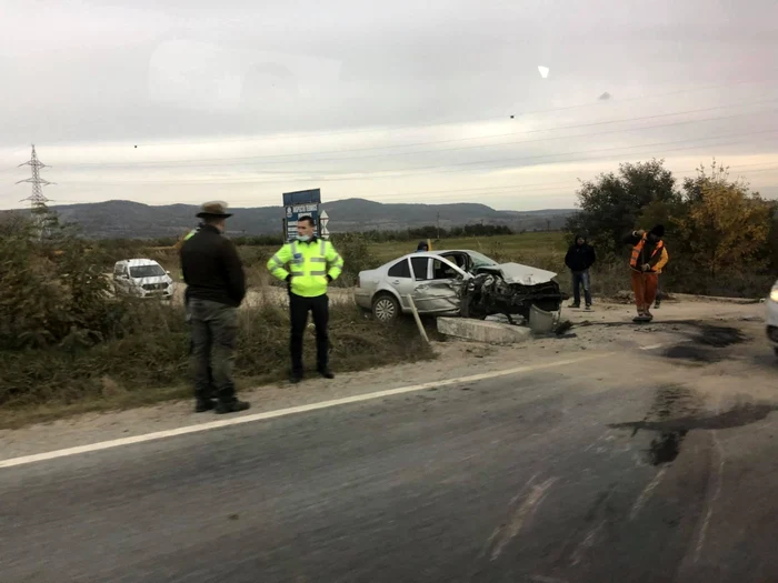 Accident pe DN 1 în Sibiu - coliziune între un TIR şi un autoturism în Avrig soldată cu o victimă Foto Gino Stoica