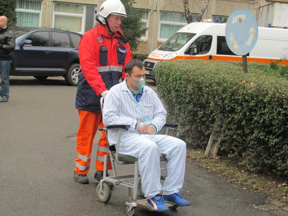 Incendiu de amploare la Spitalul Judeţean - Exerciţiu