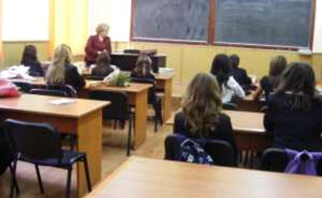 În judeţul Vasluii peste 7.000 de profesori nu şi-au primit salariile FOTO: Adevărul
