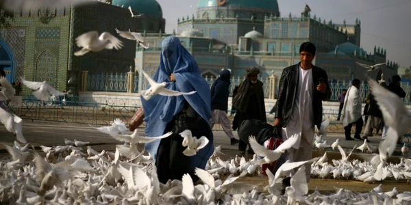 Femei în Afganistan FOTO SHUTTERSTOCK