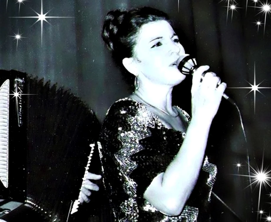 
    Irina Loghin, în tinerețefoto: irinaloghin.ro  