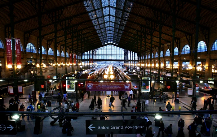 
    Trenurile nu mai circula in Gara de Nord din ParisFoto: Getty  