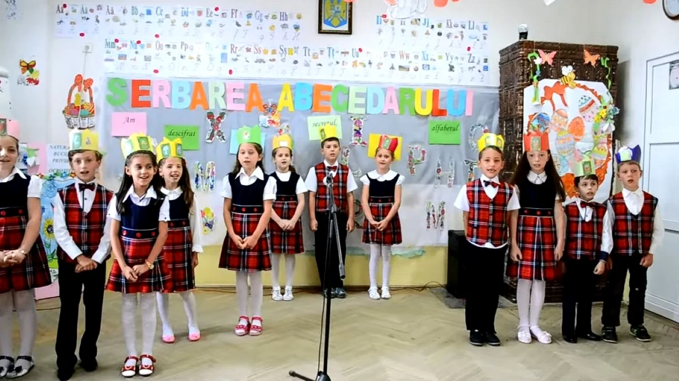 Scandal uriaș din cauza unei serbări de clasa I / foto: captură video