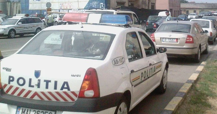 Alba Iulia: O maşină militară implicată într-un accident rutier pe DN 7