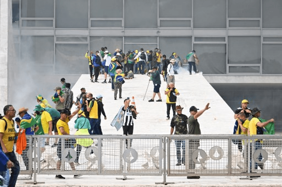Joe Biden, după revolta din Brazilia: „Scandalos. Fascismul a decis să lovească” VIDEO 
