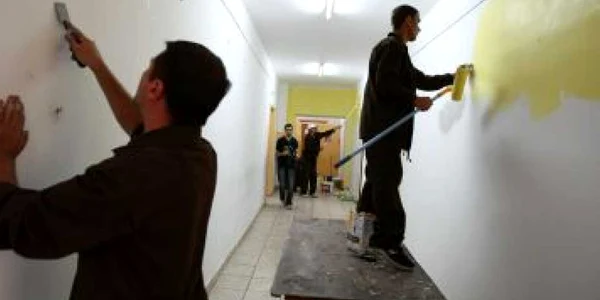 Craiova: Condamnaţii de la Penitenciarul Pelendava au dat o lecţie civică
