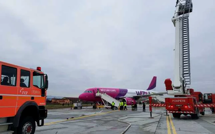 Imagine de la exerciţiul de joi, 2 noiembrie, de pe aeroportul din Cluj  FOTO Aeroport Cluj