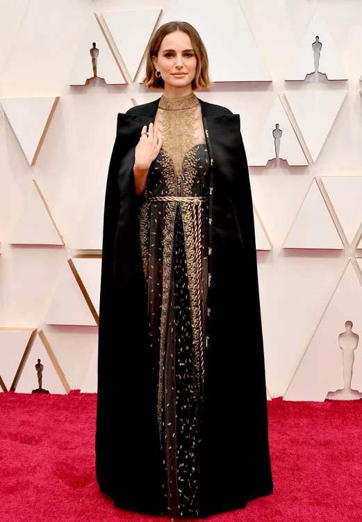 Natalie Portman a ales o ţinută Dior Haute Couture