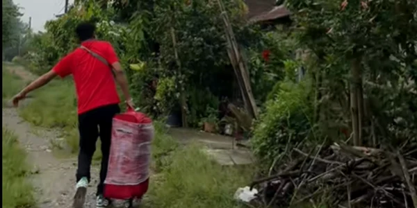 Muncitor din Nepal FOTO Captura Video TikTok png