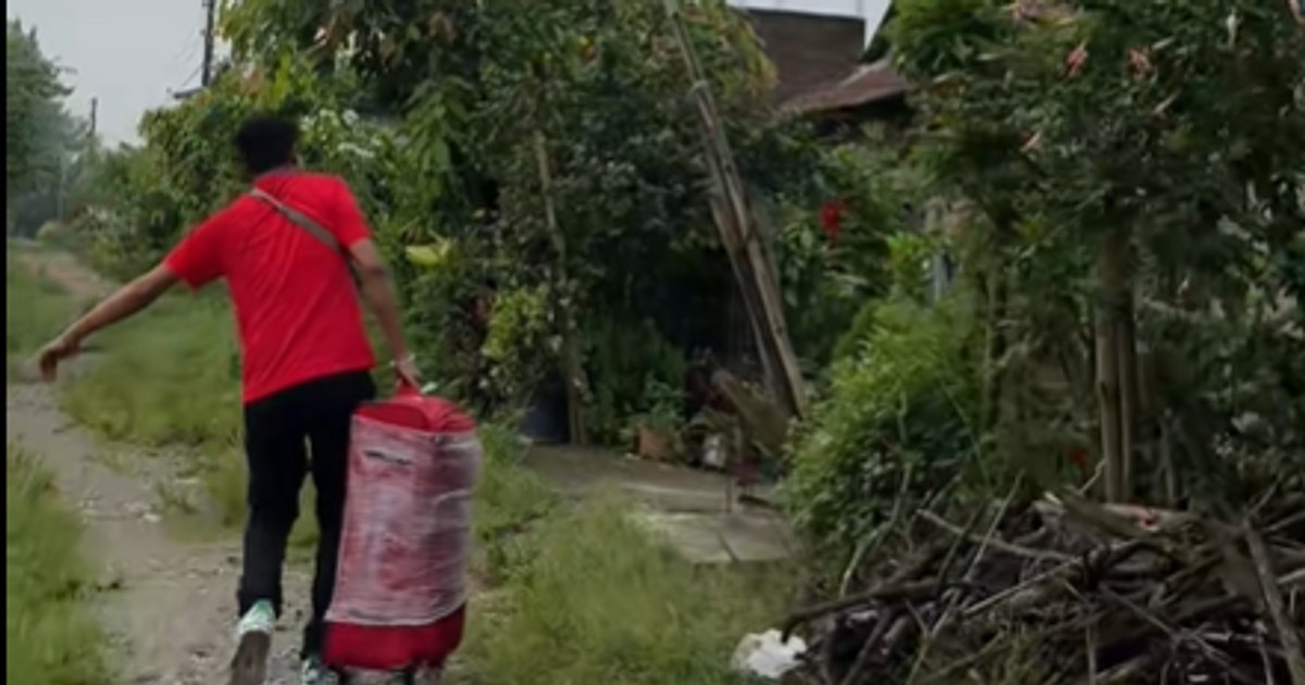 Cum arată locuința unui nepalez care a muncit 4 ani în România. Reacția românilor la imaginile de la revenirea acasă