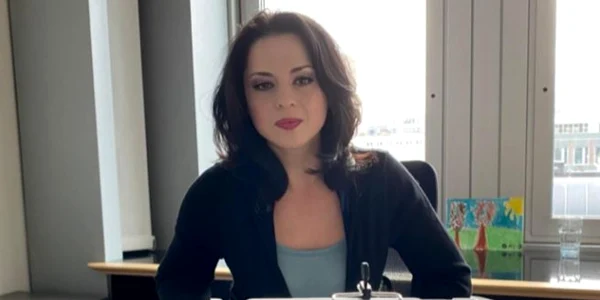 Ramona Strugariu la birou captura Facebook