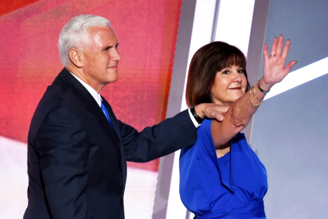 Mike si Karen Pence FOTO Timothy A. Clary/nymag.com