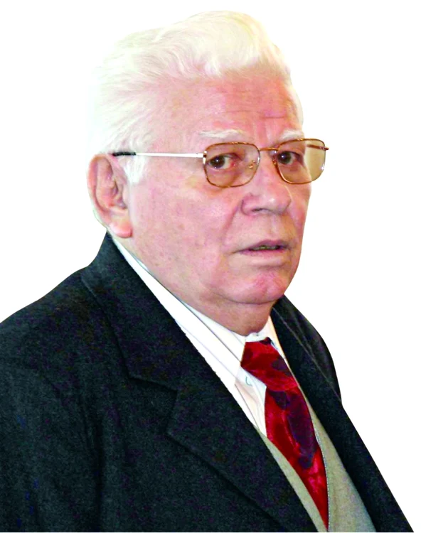 
    Trupul neînsufleţit al lui Ştefan Radof va fi depus, astăzi, la Teatrul Nottara, între orele 12.00 şi 18.00. Seara, sicriul va fi depus la capela cimitirului Bellu, unde, mâine, va avea loc înmormântarea  