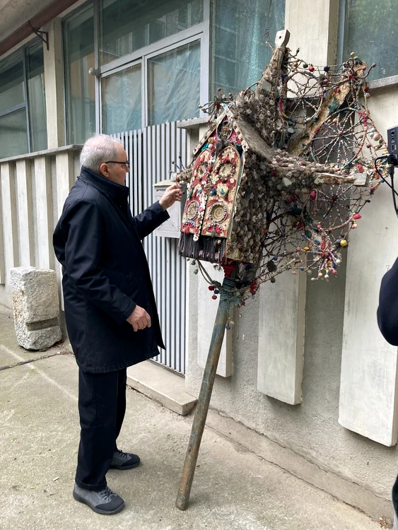 Radu Boruzescu alături de Steaua confecționată acum aproape șase decenii. FOTO: Arhivă Personală