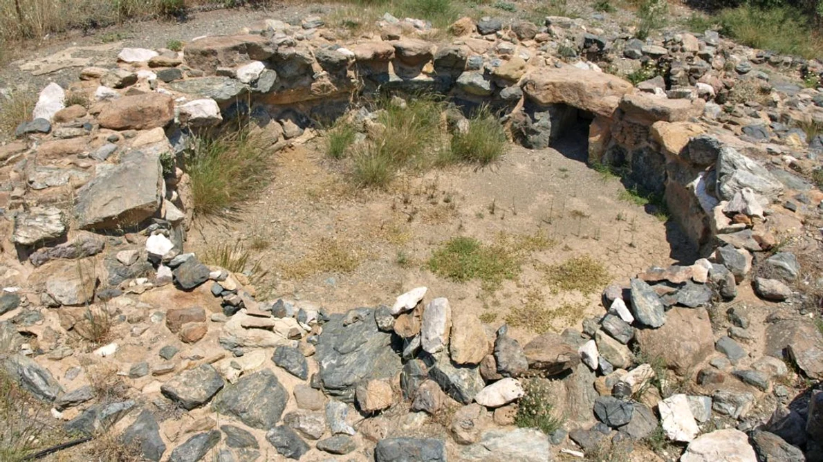 Mormânt intact din perioada minoică descoperit în Creta / FOTO jpeg