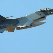 avion f16 romania foto rumanianmilitary.ro