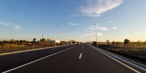 Noua şosea care asigură legătura dintre centura ocolitoare a Timişoarei şi Aeroportul Internaţional “Traian Vuia”