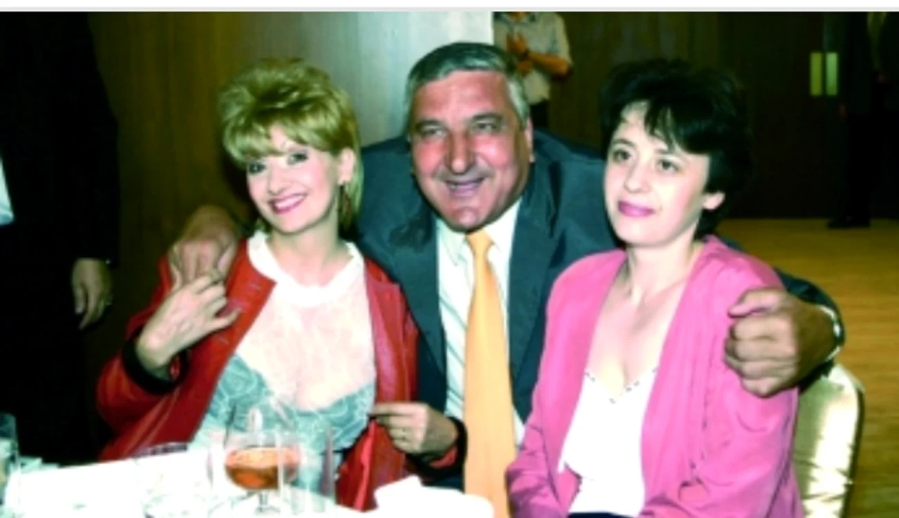 Rică Răducanu și soția sa (dreapta), într-o poză mai veche, alături de Ileana Ciuculete