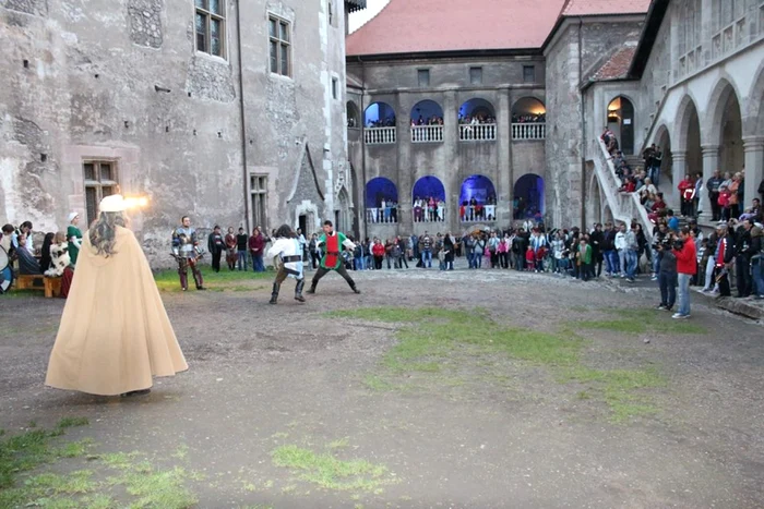 Noaptea Muzeelor, la Castelul Corvinilor. FOTO: Daniel Guţă. ADEVĂRUL.