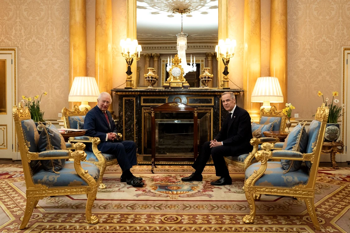 Regele Charles alături de Mark Carney. FOTO: Profimedia arhivă