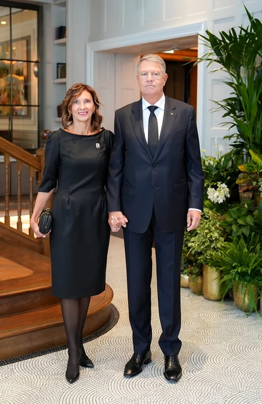 Carmen Iohannis si Klaus Iohannis la dineul omagial de la Buckingham jpg