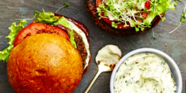 Burgeri de post suculenţi şi delicioşi