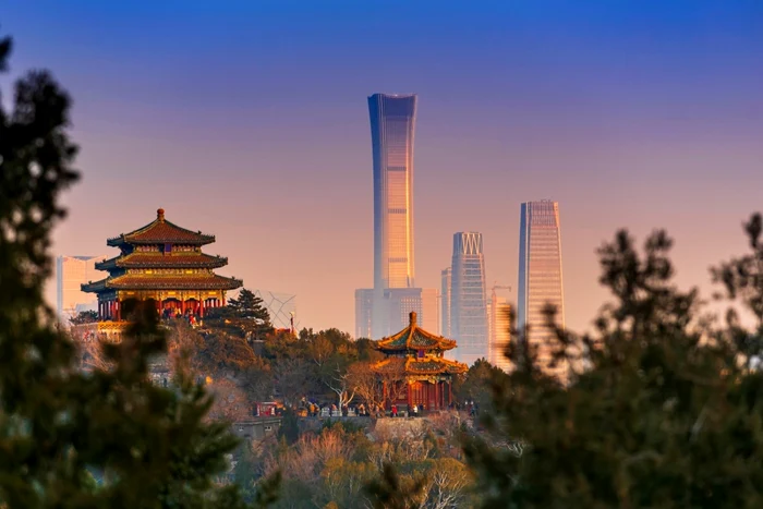 Arhitectură nouă şi veche din Beijing FOTO SHUTTERSTOCK