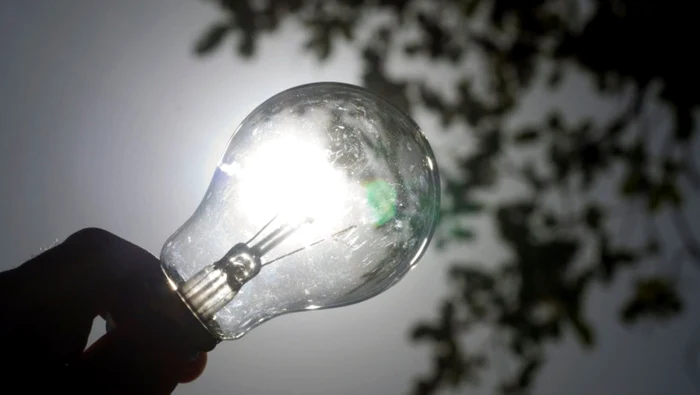 Foto bec luminat de soare, energie verde