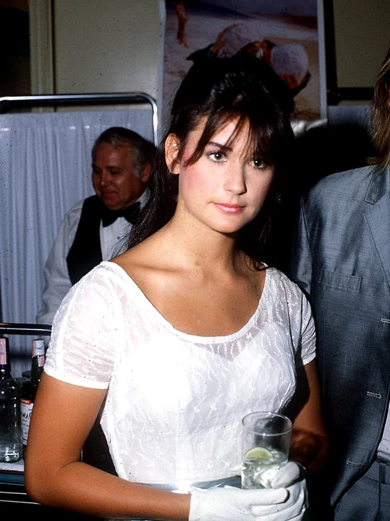 14 demi moore operatii estetice 1 jpg jpeg