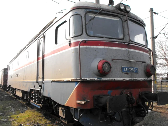 
    Locomotiva a fost lovită la ieșirea din Chiajna  