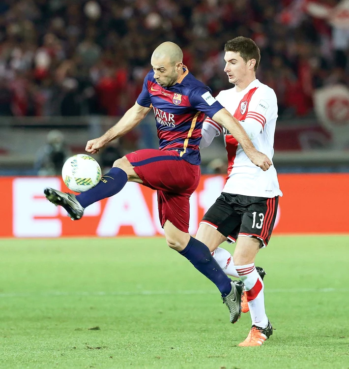 
    Argentinianul  câştigă 8 milioane  de euro la  FC Barcelona  