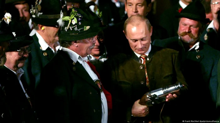 Vladimir Putin în timpul vizitei sale la Aying în 2006