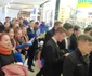 Colinde ad-hoc în Mall-ul nou din Râmnicu Vâlcea - corul seminarial Foto Arhiva personală Dumitru Scurtu