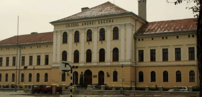 Colegiul Naţional Andrei Şaguna din Braşov FOTO Arhivă Adevărul