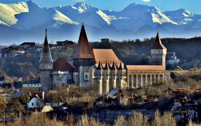 castelul corvinilor foto calin corpaciu