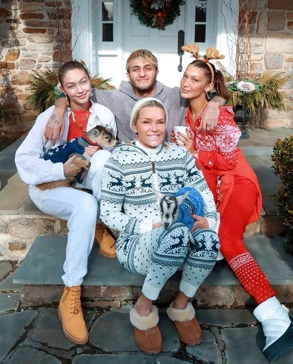 Familia Hadid de Crăciun profimedia 0491345341 jpg
