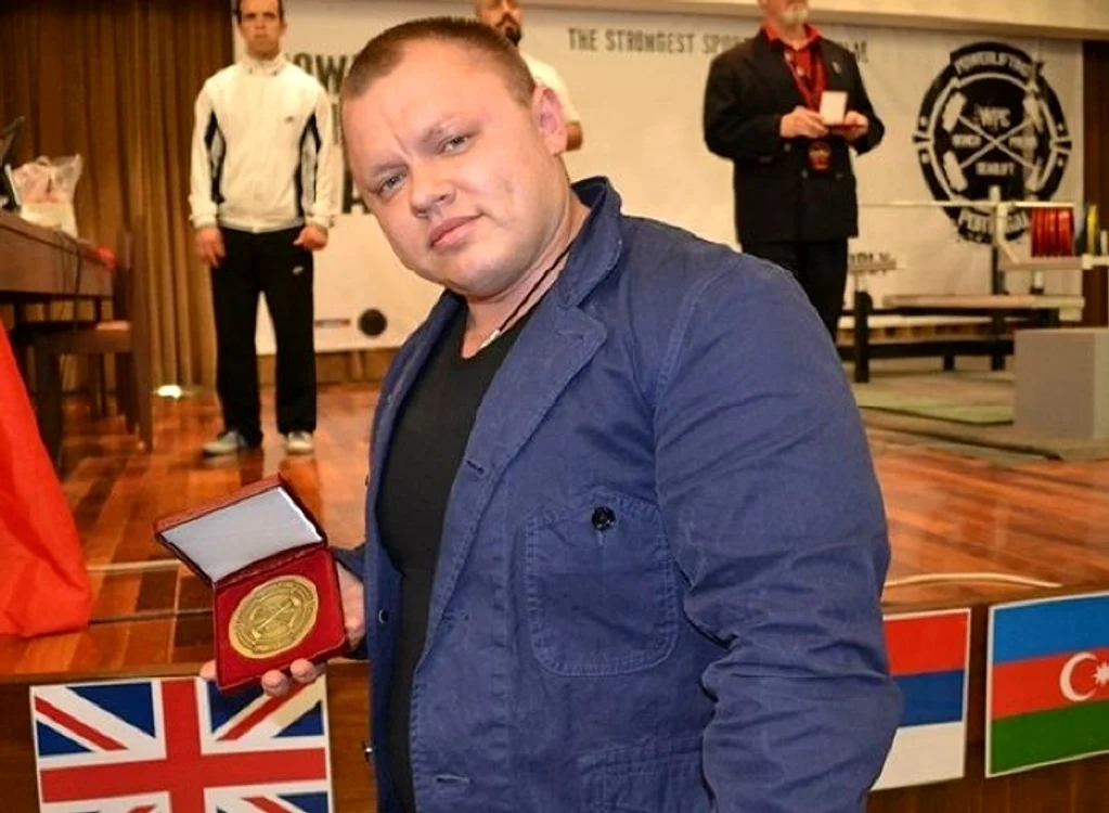 
    Femeia care arată ca un bărbat este sportivă de performanțăfoto: arhiva personală  