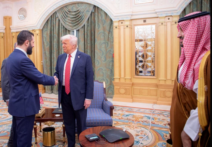 Trump și președintele sirian, Ahmed al-Sharaa. FOTO: X / @Aya_Isk