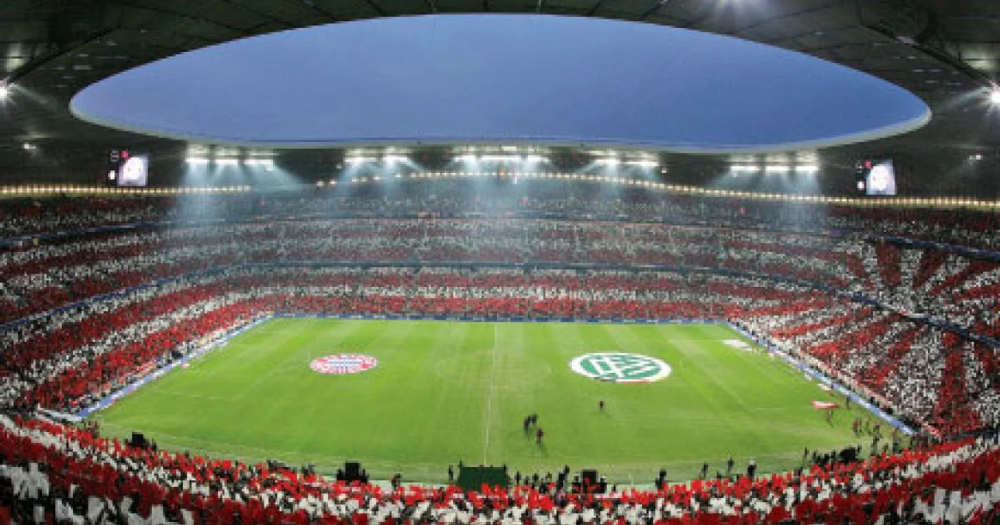 Allianz Arena se transformă  într-un vulcan la meciurile  importante Foto: Reuters