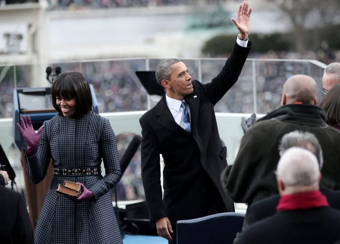 Preşedintele Barack Obama, după depunerea jurămîntului, cu soţia alături FOTO Reuters