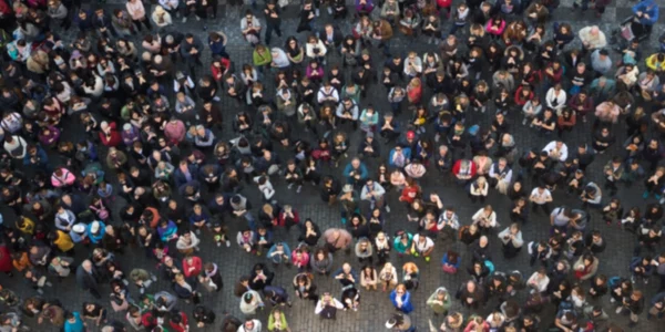 Multime oameni aglomeratie FOTO Shutterstock