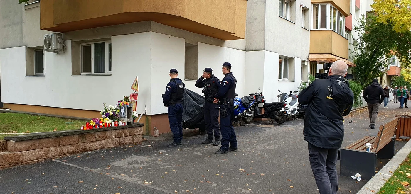 Jandarmi la blocul explodat din Rahova
