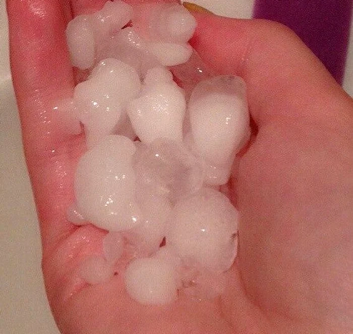 Grindină căzută în zona oraşului Novosibirsk