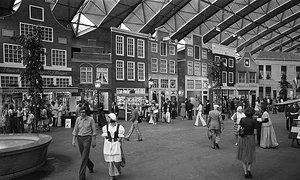 640px Overzicht van de drukte op Mokum 700, Bestanddeelnr 928 0112 jpg